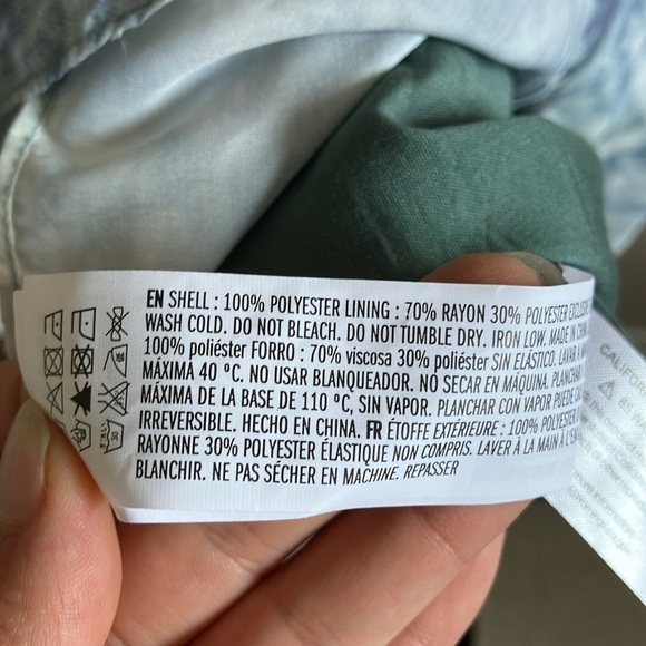 English Factory ruffle long sleeve babydoll dress NEW size medium rosette - Picture 8 of 8